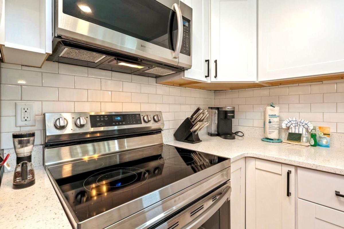 So Fire So Good 3 Comm Pools Lakeview Fireplace Destin Exterior photo